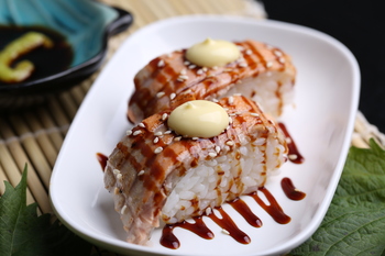 火炙鱼皮寿司(2550469)