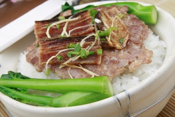 咸鱼肉饼煲仔饭(256459)