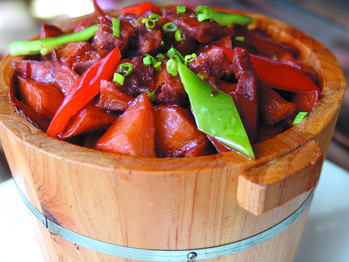 土豆烧牛肉木桶饭(512051)
