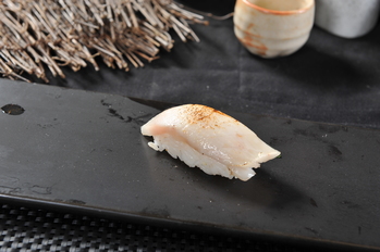 火炙白金枪鱼寿司(728019)